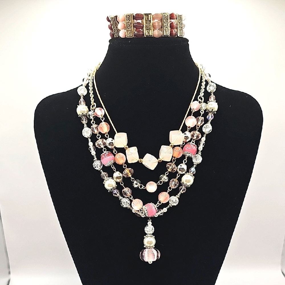 Pinktone Motif Bead Necklace & Stretch Bracelet Lot